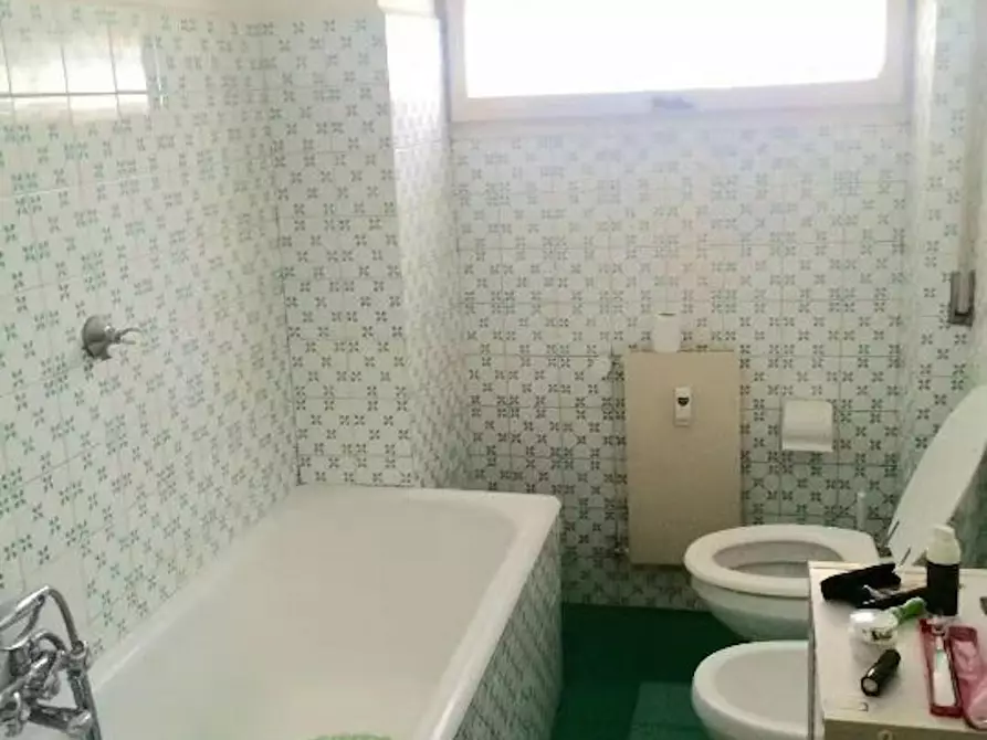 Immagine 9 di Camera in affitto  in Viale Marco Polo a Roma