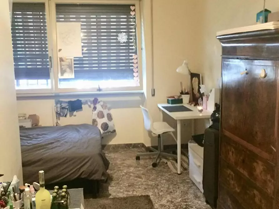 Immagine 3 di Camera in affitto  in Viale Marco Polo a Roma