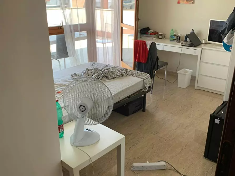 Immagine 1 di Camera in affitto  in Via Luigi Arbib Pascucci a Roma