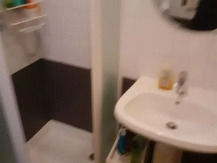 Immagine 8 di Camera in affitto  in Via Luigi Arbib Pascucci a Roma