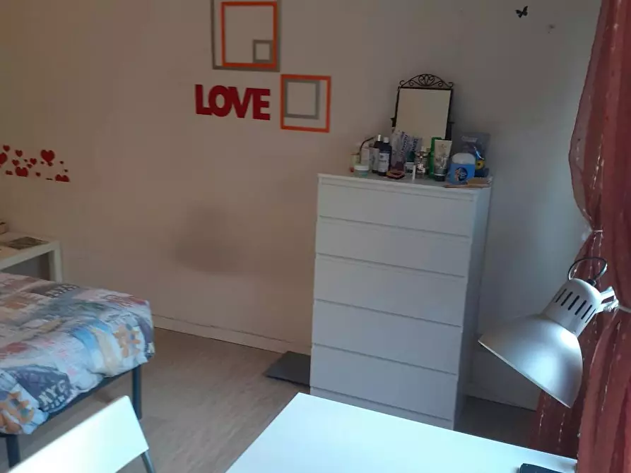 Immagine 5 di Camera in affitto  in Via Luigi Arbib Pascucci a Roma