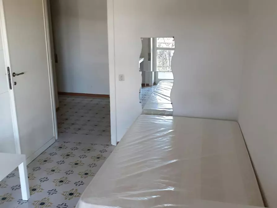 Immagine 4 di Camera in affitto  in Via Luigi Arbib Pascucci a Roma