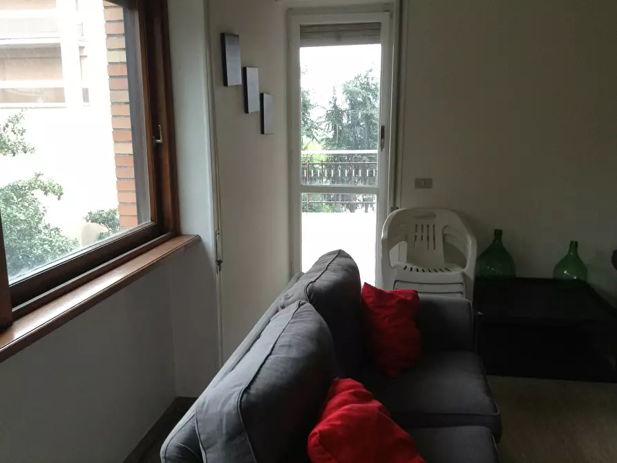 Immagine 1 di Camera in affitto  in Via Luigi Arbib Pascucci a Roma
