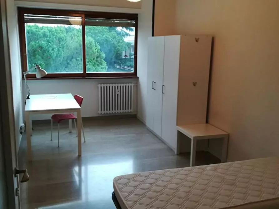 Immagine 3 di Camera in affitto  in Via Luigi Arbib Pascucci a Roma