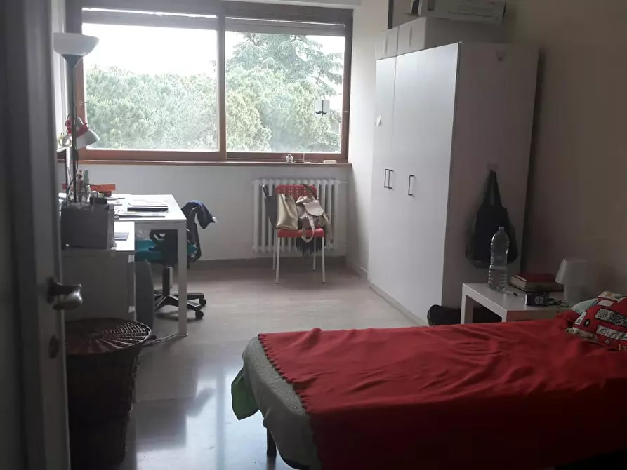 Immagine 1 di Camera in affitto  in Via Luigi Arbib Pascucci a Roma