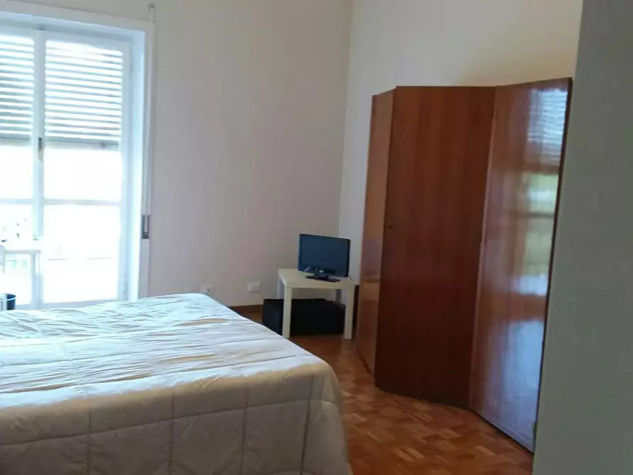 Immagine 2 di Camera in affitto  in Via Luigi Arbib Pascucci a Roma