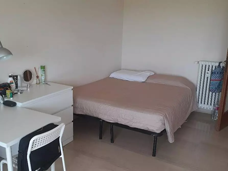 Immagine 1 di Camera in affitto  in Via Luigi Arbib Pascucci a Roma