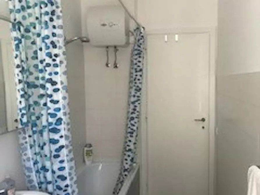 Immagine 8 di Camera in affitto  in Via Luigi Arbib Pascucci a Roma