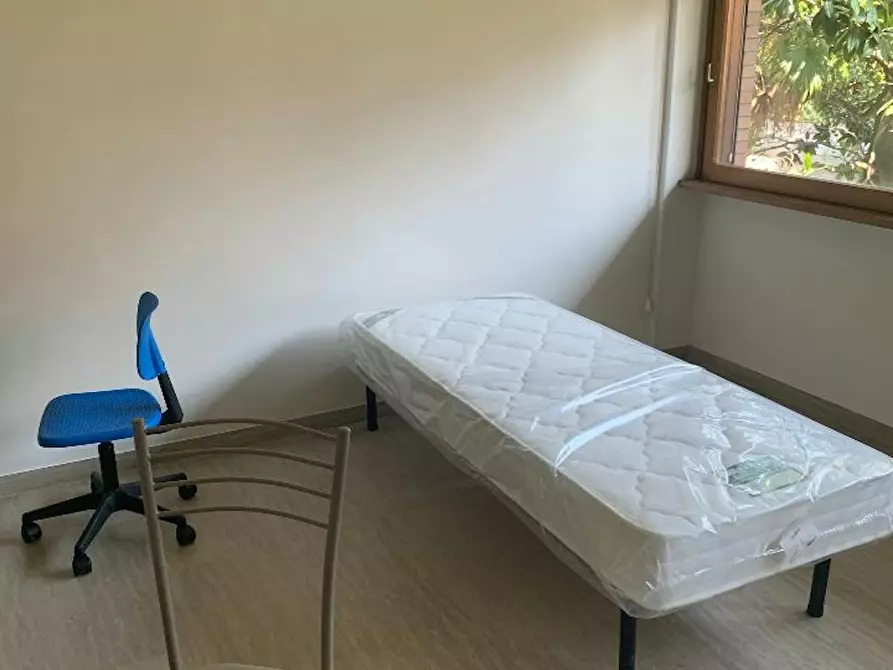 Immagine 2 di Camera in affitto  in Via Luigi Arbib Pascucci a Roma