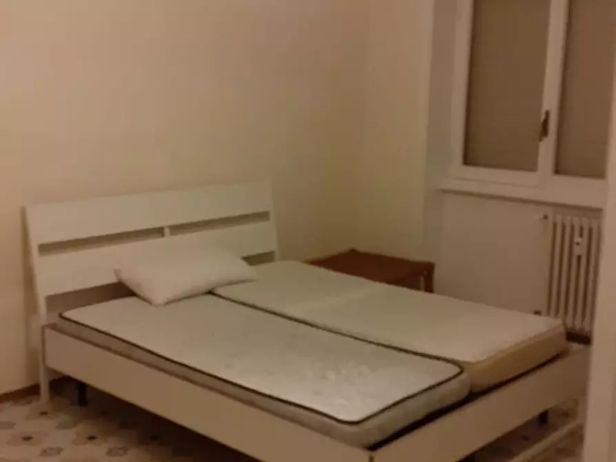 Immagine 1 di Camera in affitto  in Via Luigi Arbib Pascucci a Roma