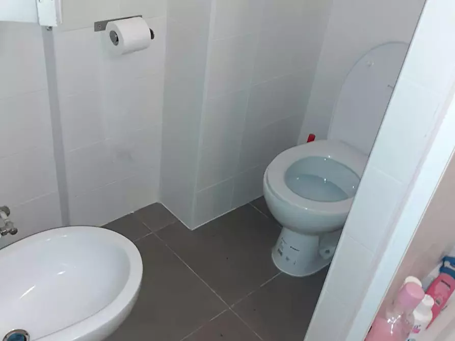 Immagine 8 di Camera in affitto  in Via Luigi Arbib Pascucci a Roma