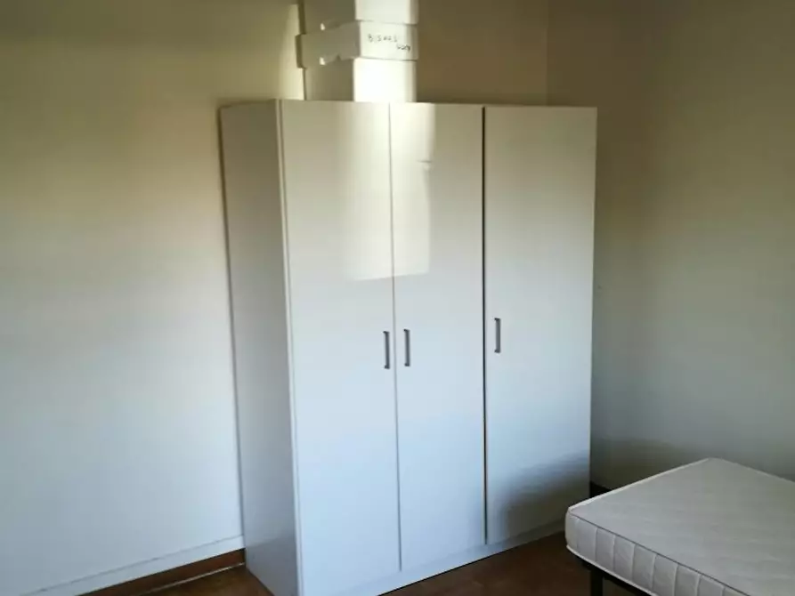 Immagine 2 di Camera in affitto  in Via Luigi Arbib Pascucci a Roma