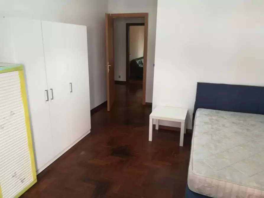 Immagine 1 di Camera in affitto  in Via Poggi d'Oro a Roma