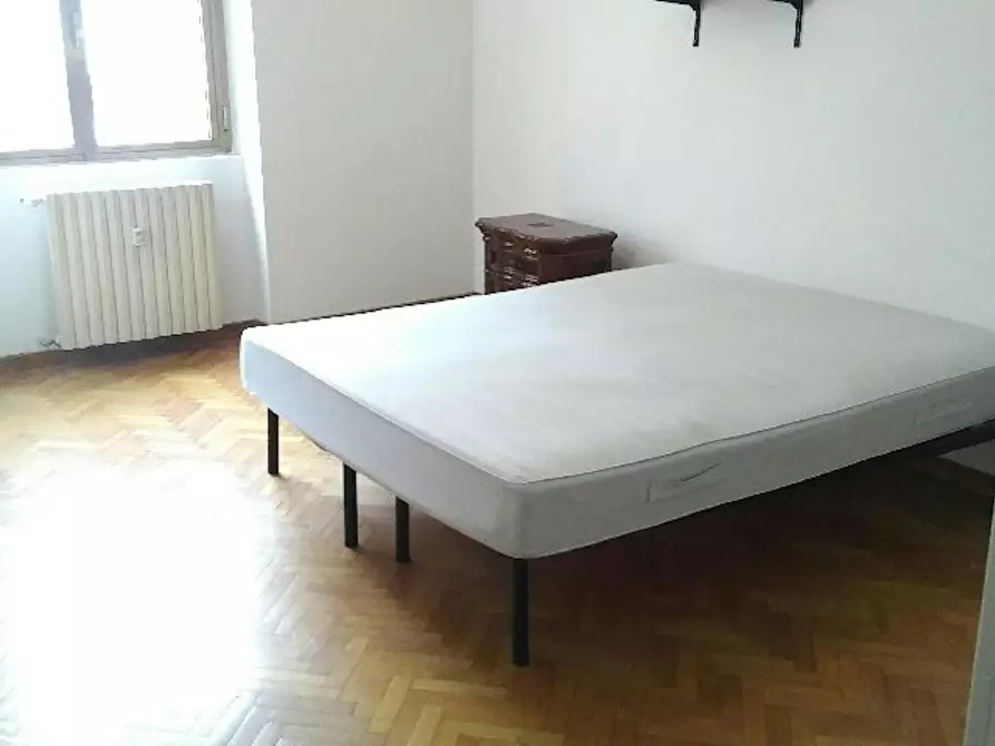 Immagine 4 di Camera in affitto  in Via Poggi d'Oro a Roma