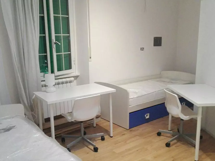 Immagine 1 di Camera in affitto  in Via Renzo da Ceri a Roma