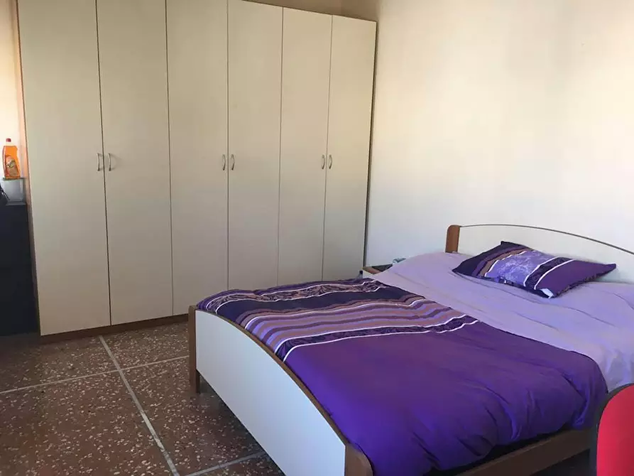 Immagine 1 di Camera in affitto  in Via Sirte a Roma