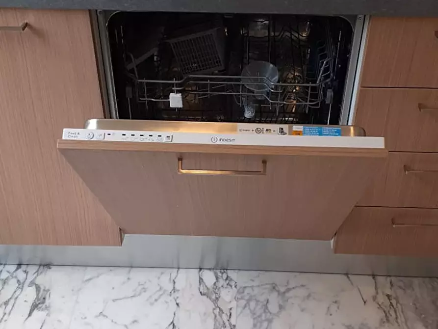 Immagine 7 di Camera in affitto  in Via dei Ramni a Roma