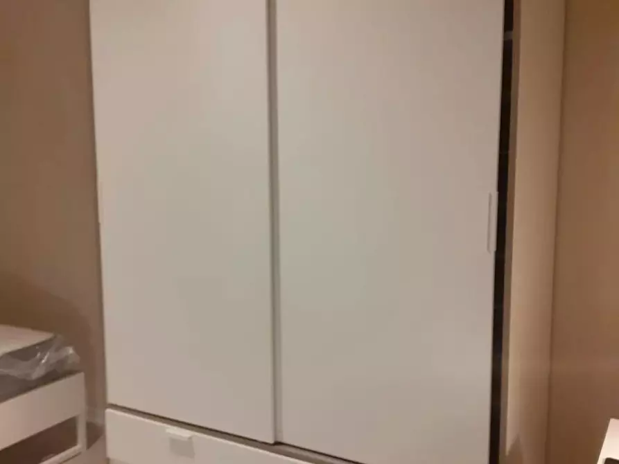 Immagine 1 di Camera in affitto  in Via Udine a Roma