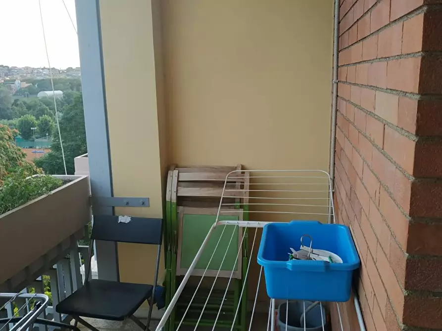 Immagine 10 di Camera in affitto  in Via Ugo Amaldi a Roma