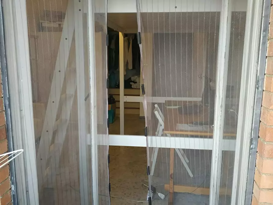 Immagine 4 di Camera in affitto  in Via Ugo Amaldi a Roma