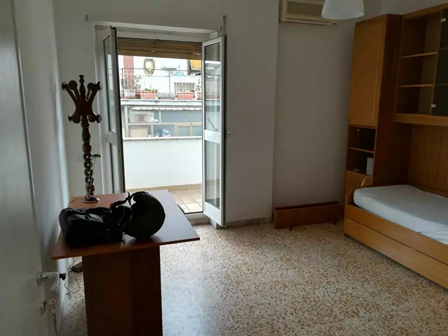 Immagine 1 di Camera in affitto  in Via di Val Favara a Roma
