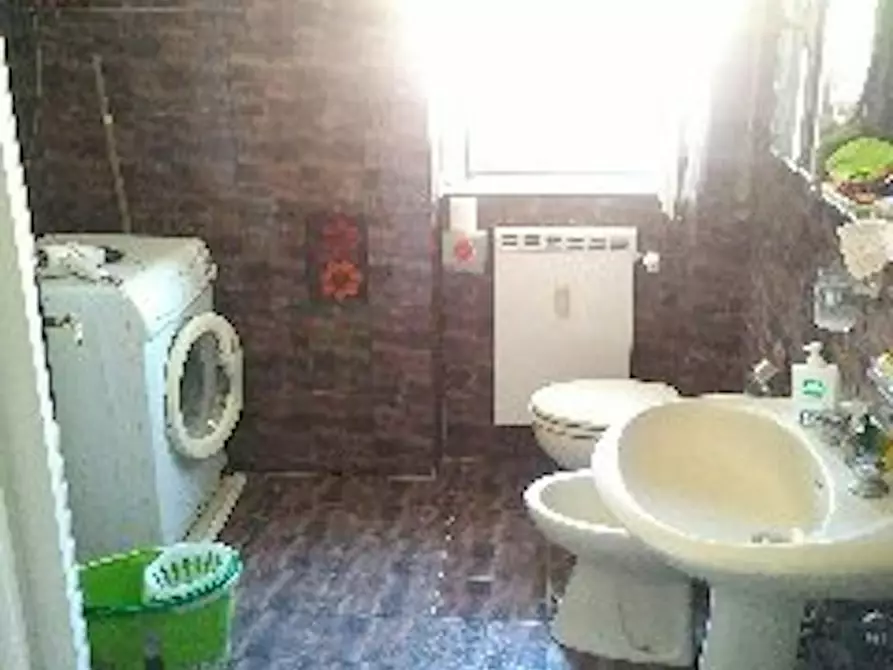 Immagine 4 di Camera in affitto  in Via di Val Favara a Roma