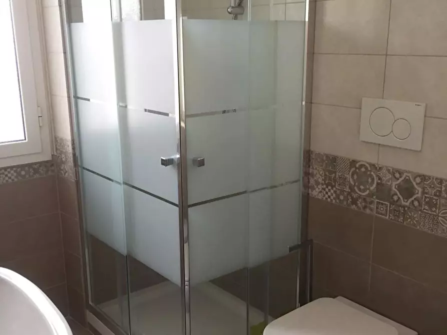 Immagine 8 di Camera in affitto  in Via di Val Favara a Roma