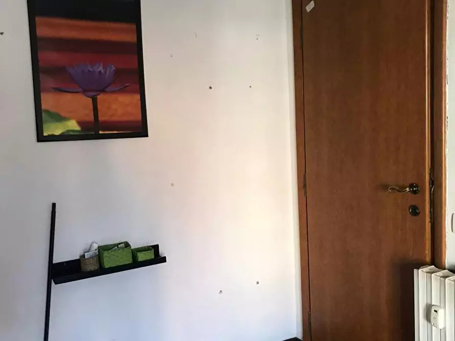 Immagine 3 di Camera in affitto  in Via Migiurtinia a Roma