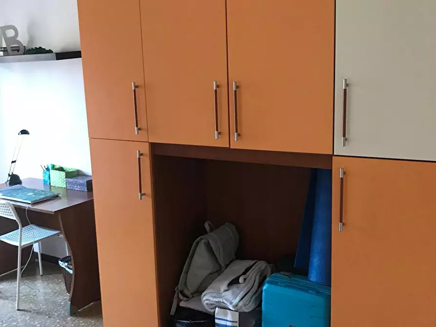 Immagine 2 di Camera in affitto  in Via Migiurtinia a Roma