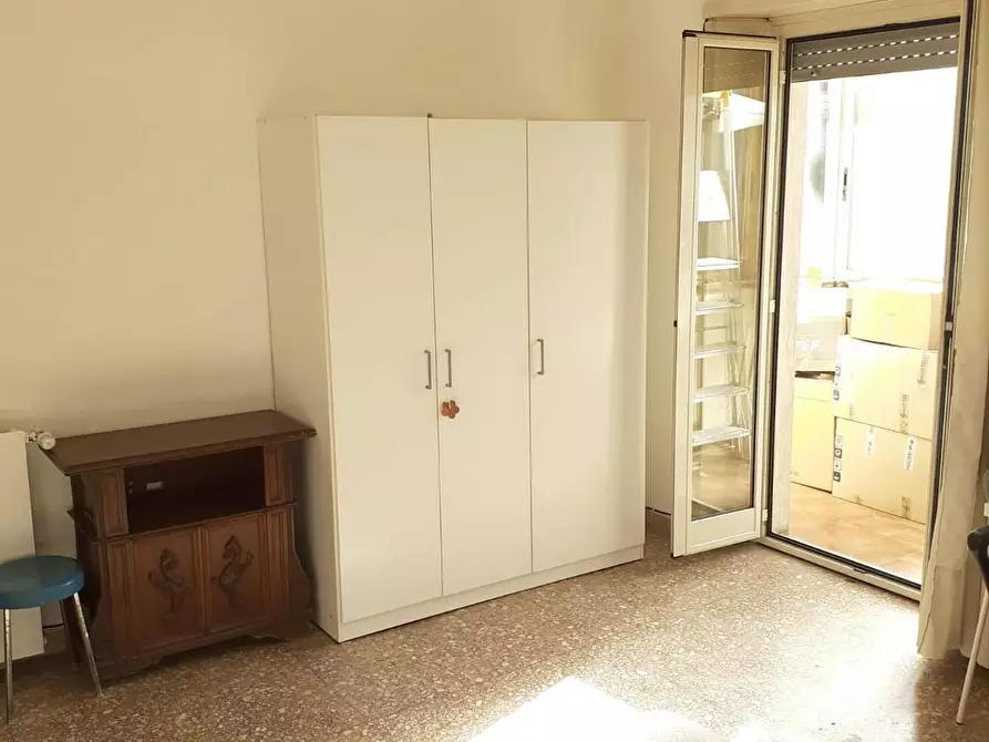 Immagine 1 di Camera in affitto  in Via Macedonia a Roma