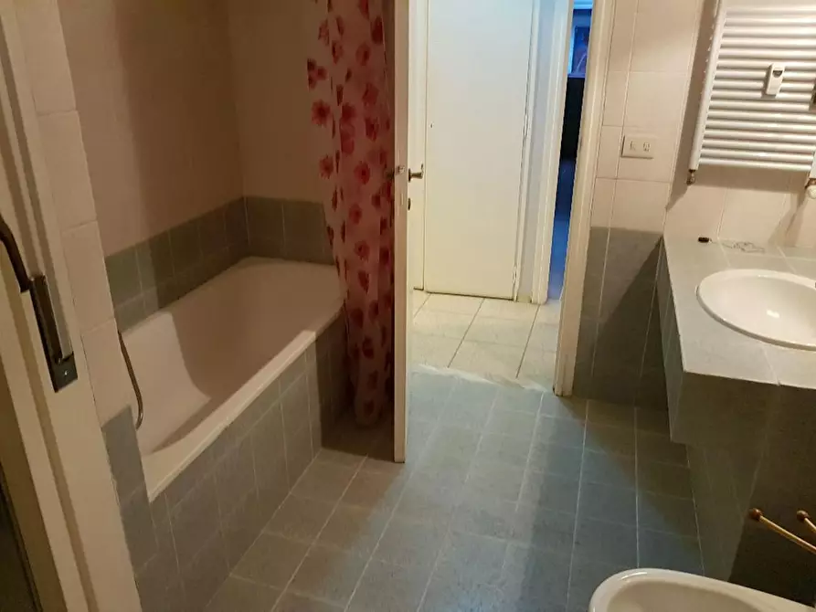 Immagine 9 di Camera in affitto  in Via Conca d'Oro a Roma