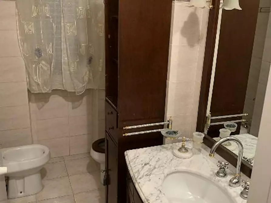 Immagine 10 di Camera in affitto  in Via Cesare Ricotti a Roma