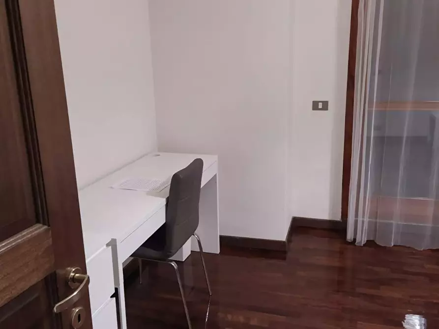 Immagine 1 di Camera in affitto  in Via Luigi Arbib Pascucci a Roma