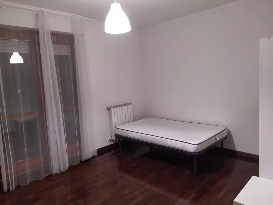 Immagine 2 di Camera in affitto  in Via Luigi Arbib Pascucci a Roma