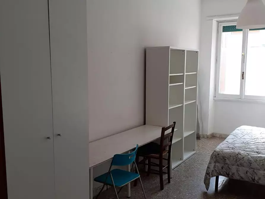 Immagine 6 di Camera in affitto  in Via Lucrino a Roma