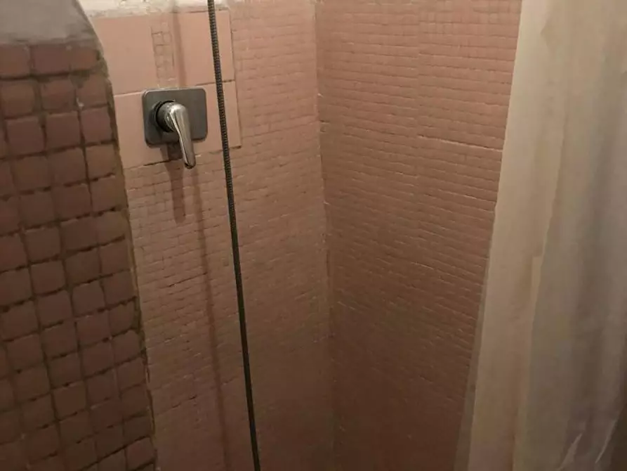 Immagine 10 di Camera in affitto  in Via Tronto a Roma