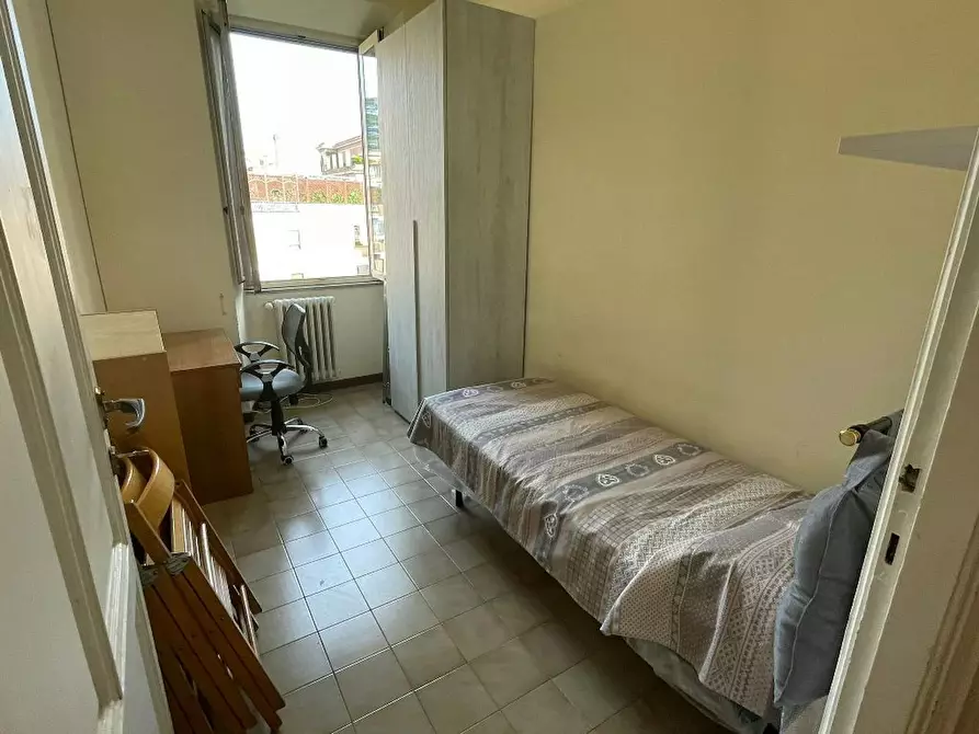 Immagine 3 di Camera in affitto  in Via Tagliamento a Roma