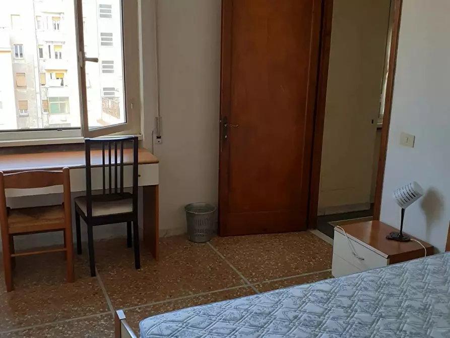 Immagine 3 di Camera in affitto  in Via Sirte a Roma