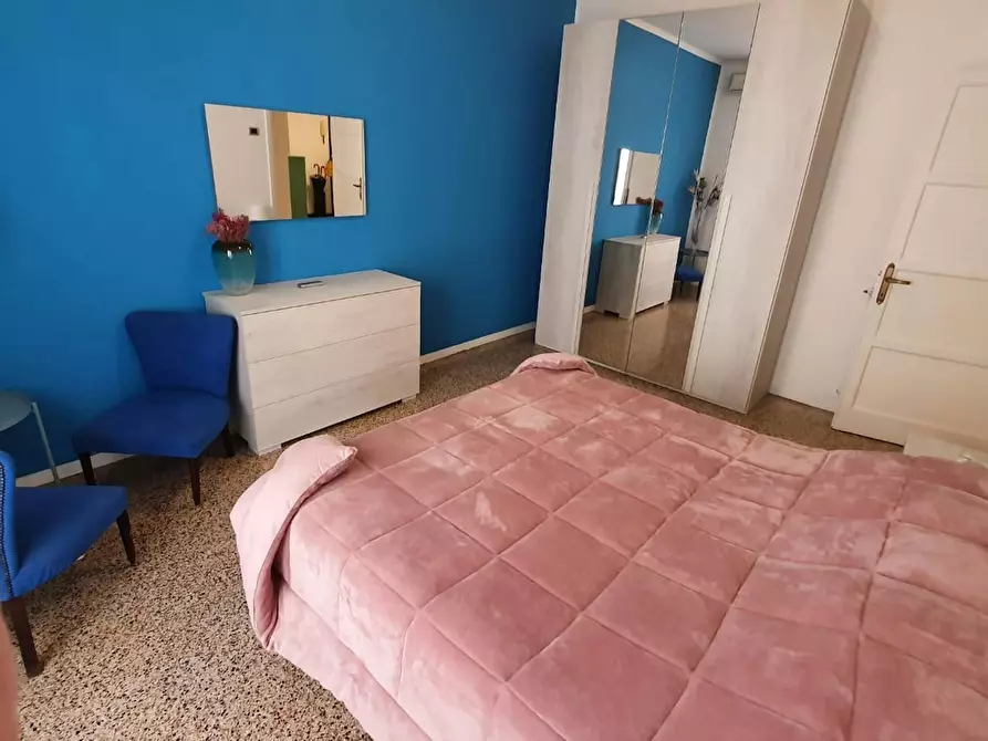 Immagine 1 di Camera in affitto  in Via Caio Sulpicio a Roma