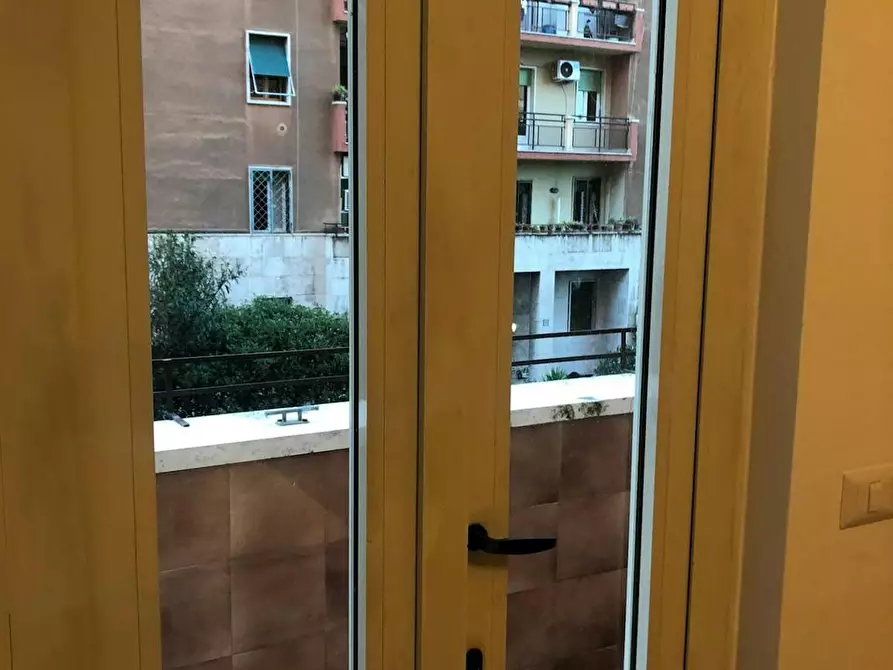 Immagine 3 di Camera in affitto  in Via della Brianza a Roma