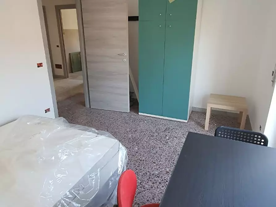 Immagine 2 di Camera in affitto  in Via Monte Bianco a Roma