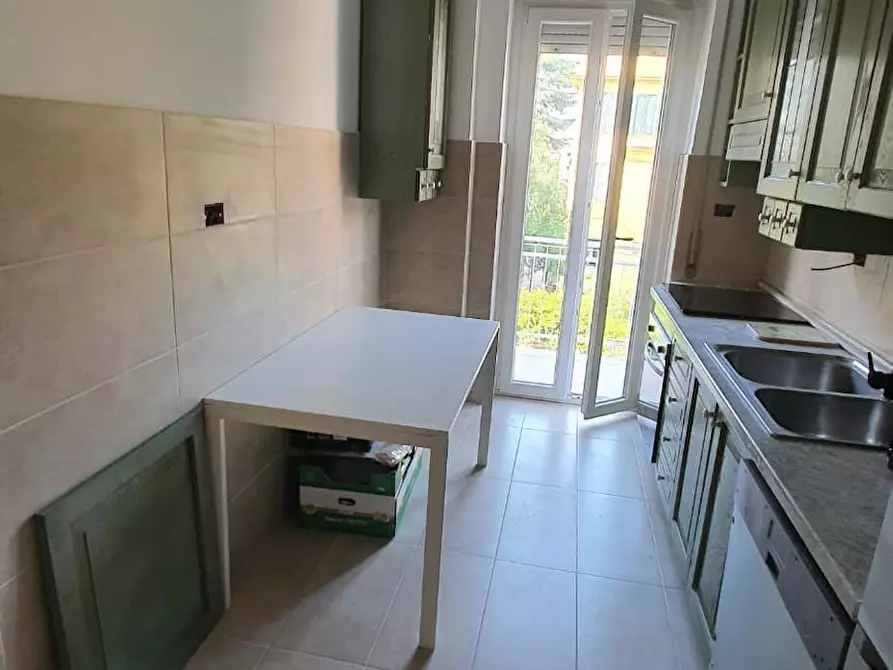 Immagine 7 di Camera in affitto  in Via Monte Bianco a Roma