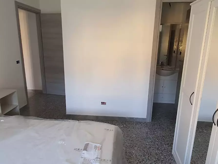 Immagine 1 di Camera in affitto  in Via Monte Bianco a Roma