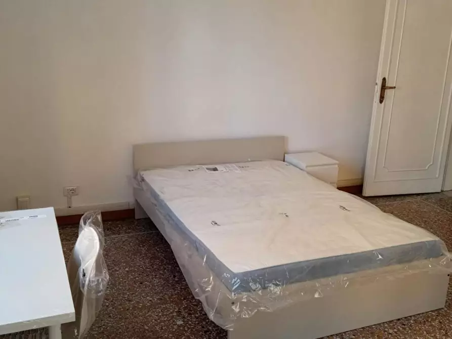 Immagine 4 di Camera in affitto  in Via Carlo Bartolomeo Piazza a Roma