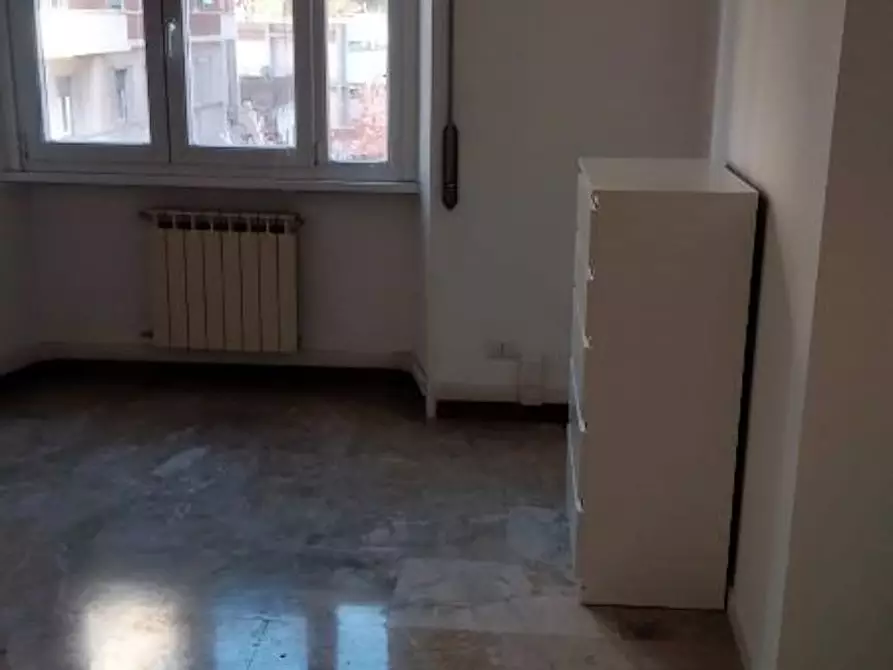 Immagine 3 di Camera in affitto  in Via Carlo Bartolomeo Piazza a Roma