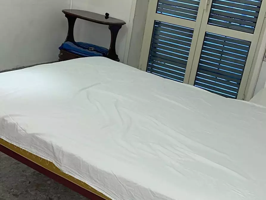 Immagine 3 di Camera in affitto  in Via Cipriano Facchinetti a Roma