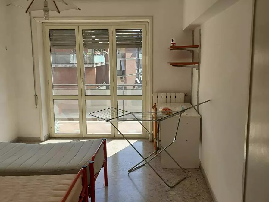 Immagine 6 di Camera in affitto  in Via Cipriano Facchinetti a Roma