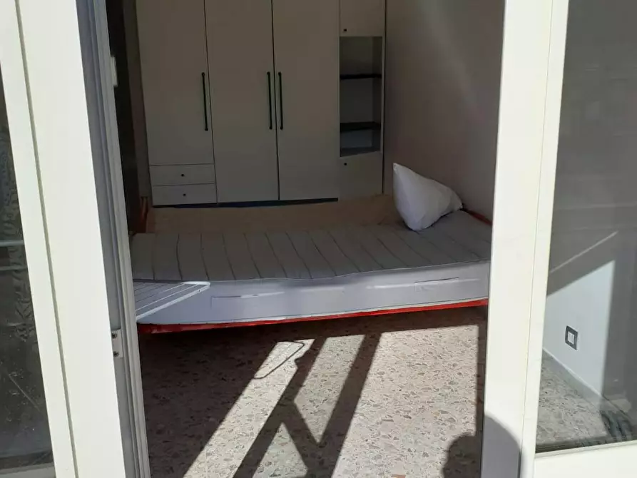 Immagine 3 di Camera in affitto  in Via Cipriano Facchinetti a Roma