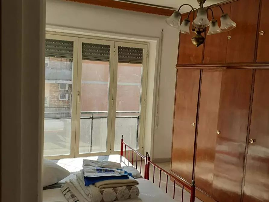 Immagine 5 di Camera in affitto  in Via Cipriano Facchinetti a Roma