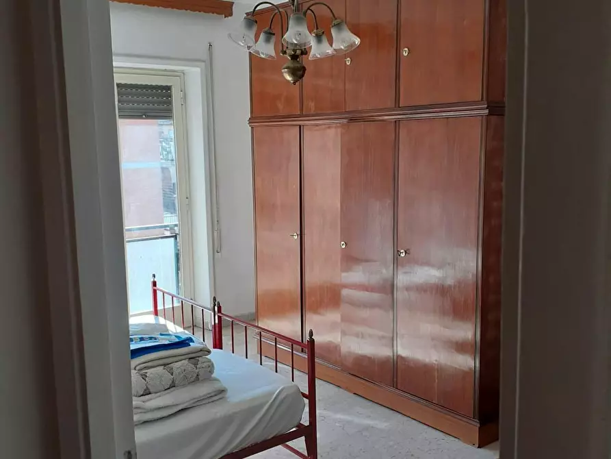 Immagine 3 di Camera in affitto  in Via Cipriano Facchinetti a Roma